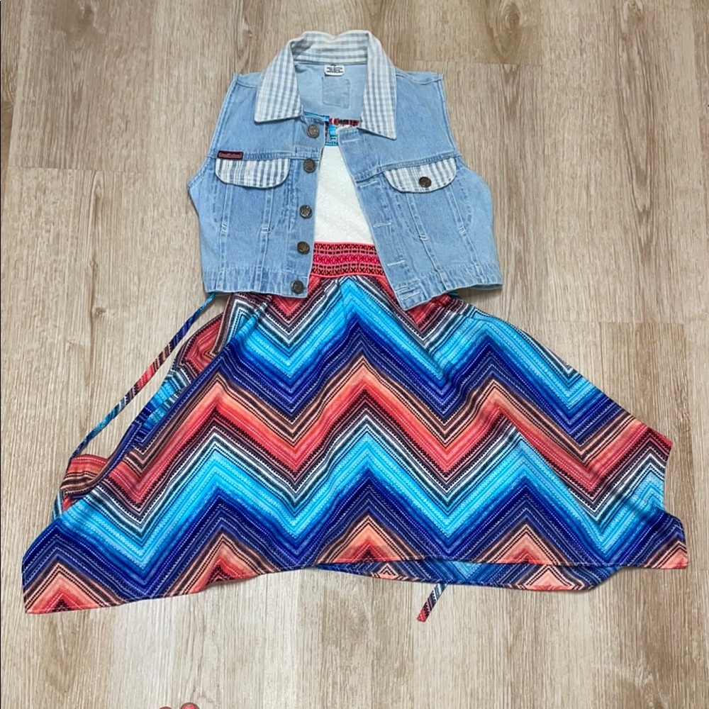 Good Fellows VTG Denim Vest & Emily West colorful embroidered dress sz 7